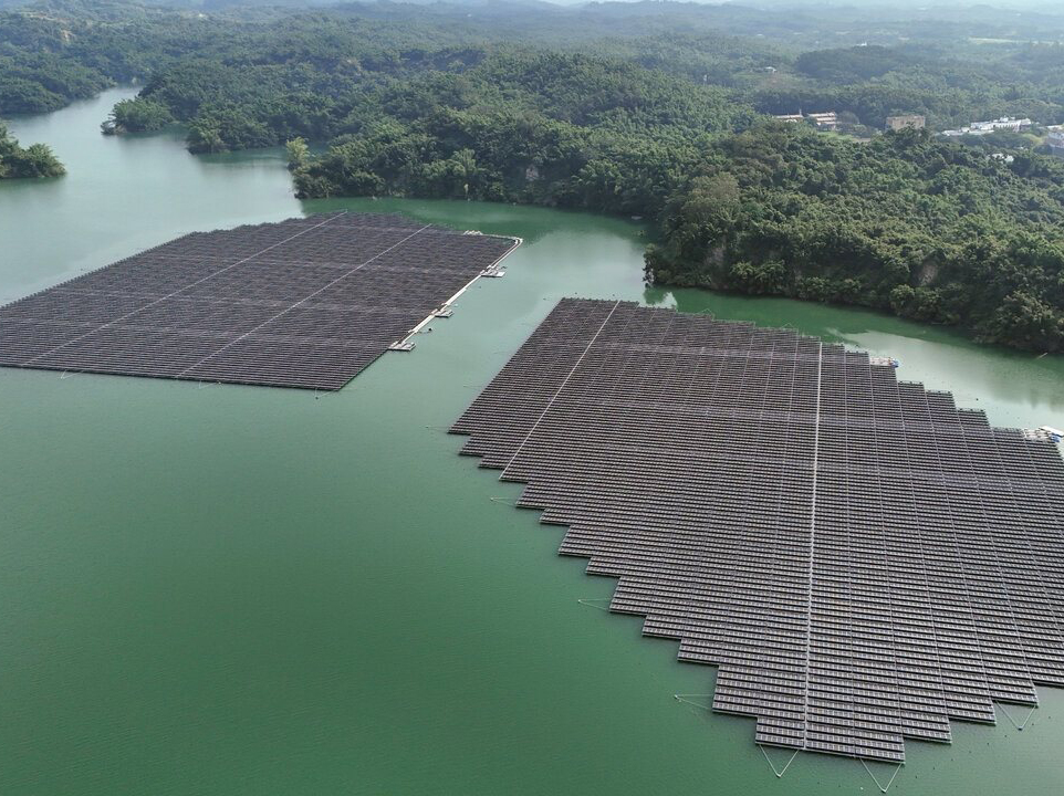 政院修法納管再生能源、熱能 用電大戶應設自用發電儲能設備